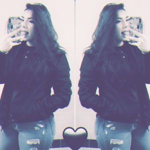 Meet your Posher, Alexia